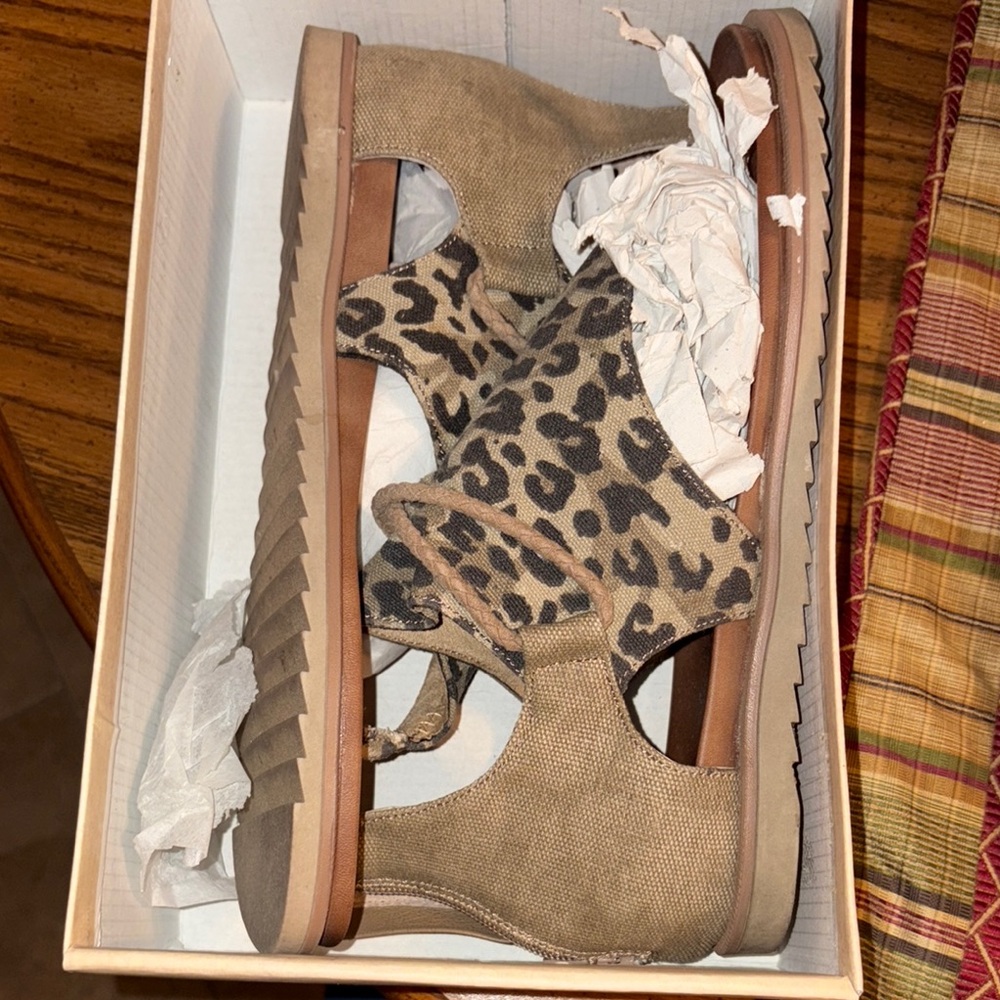 Leopard Print Sandals with Tan Accents